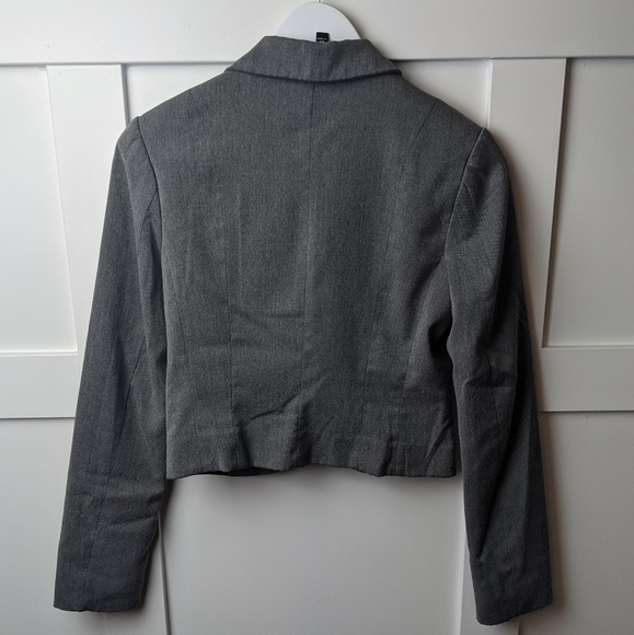 Blazer - Picture 2 of 4